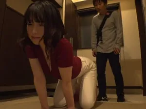 Kem massage dầu cho cô gái tóc vàng ngực bự trưởng thành Nathaly Cherie